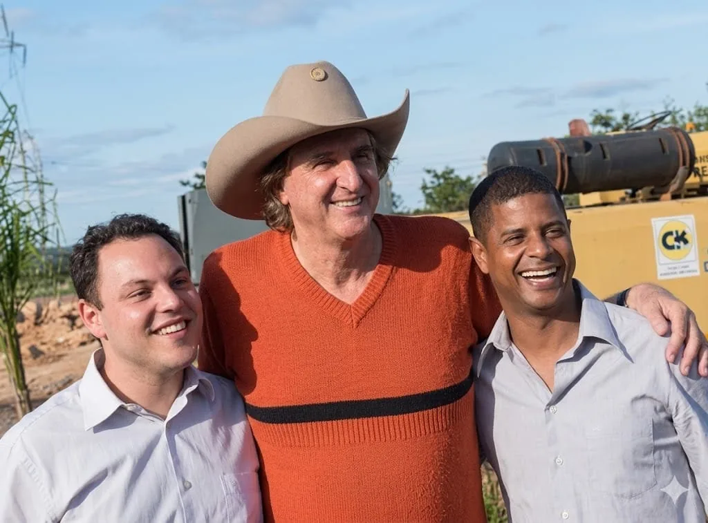 Guilherme Camargo, Sérgio Reis e Marcelinho Carioca no lançamento da pedra fundamental do Hospital da Criança de Brasília